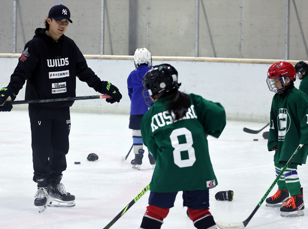 XHL参戦・東京ワイルズが釧路で移転後初となるホッケースクール…-img